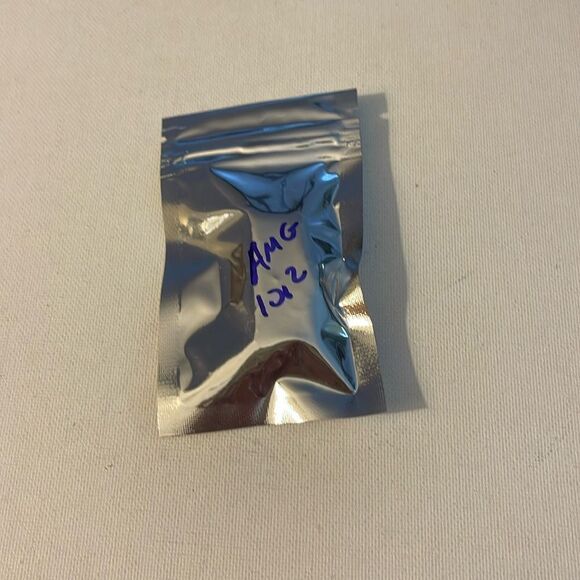 AMG Mercedes Benz Logo valve Stem caps in Silver set of 4 NWT - Picture 5 of 5